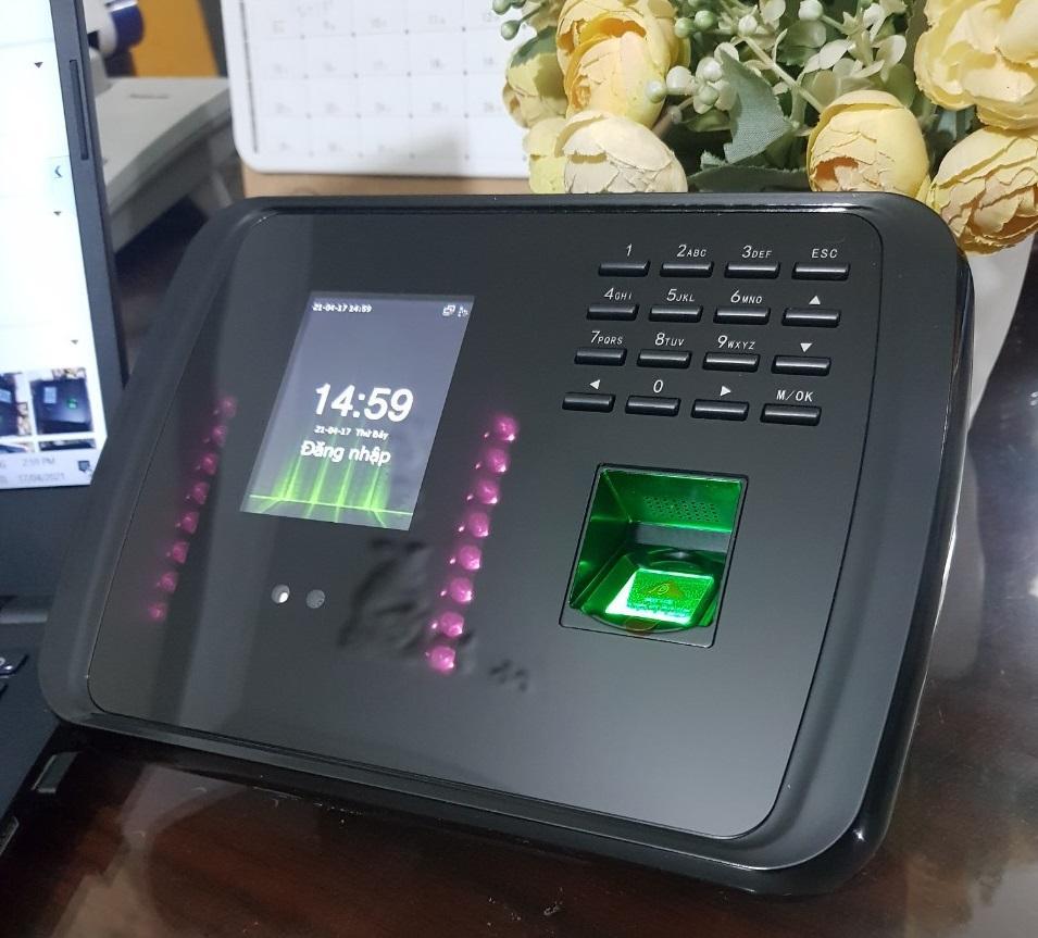Máy chấm công khuôn mặt Zkteco MB460